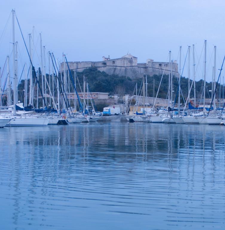 ホテル Stars Antibes ビオ エクステリア 写真